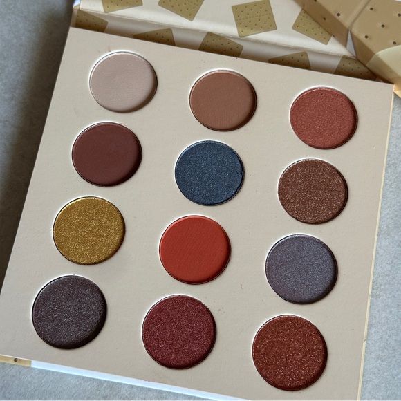 Beauty Bakerie Do It For The Graham Eyeshadow Palette 12 Shades Matte & Shimmer - Picture 4 of 5